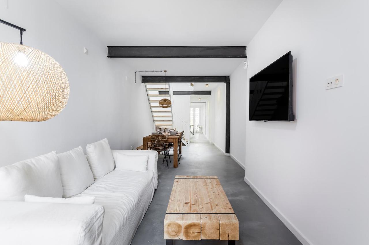 فيلا فالنسيافي Three Floor House With Terrace المظهر الخارجي الصورة
