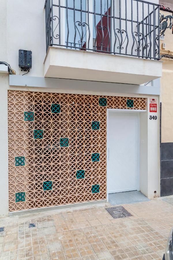 فيلا فالنسيافي Three Floor House With Terrace المظهر الخارجي الصورة